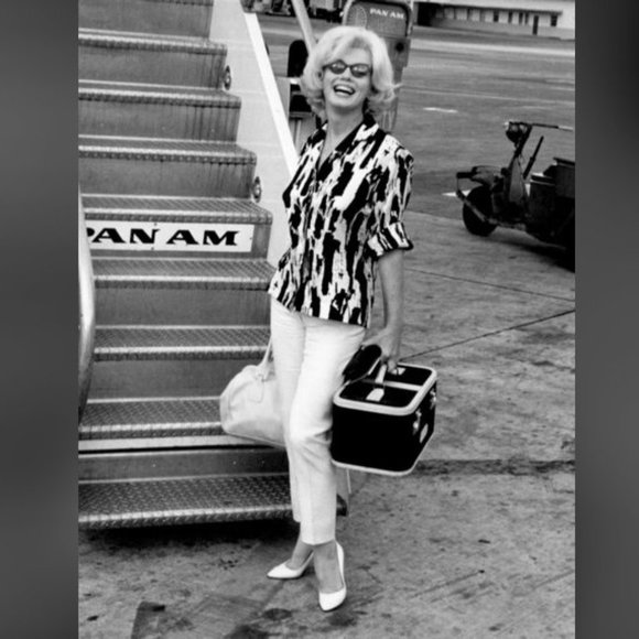 "I don't mind living in a man's world..." - Picture 1 of 3